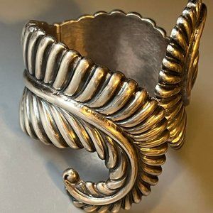 # 238 OLD LOS CASTILLO TAXCO MEXICO STERLING SILVER FERN LEAF HINGED BRA…